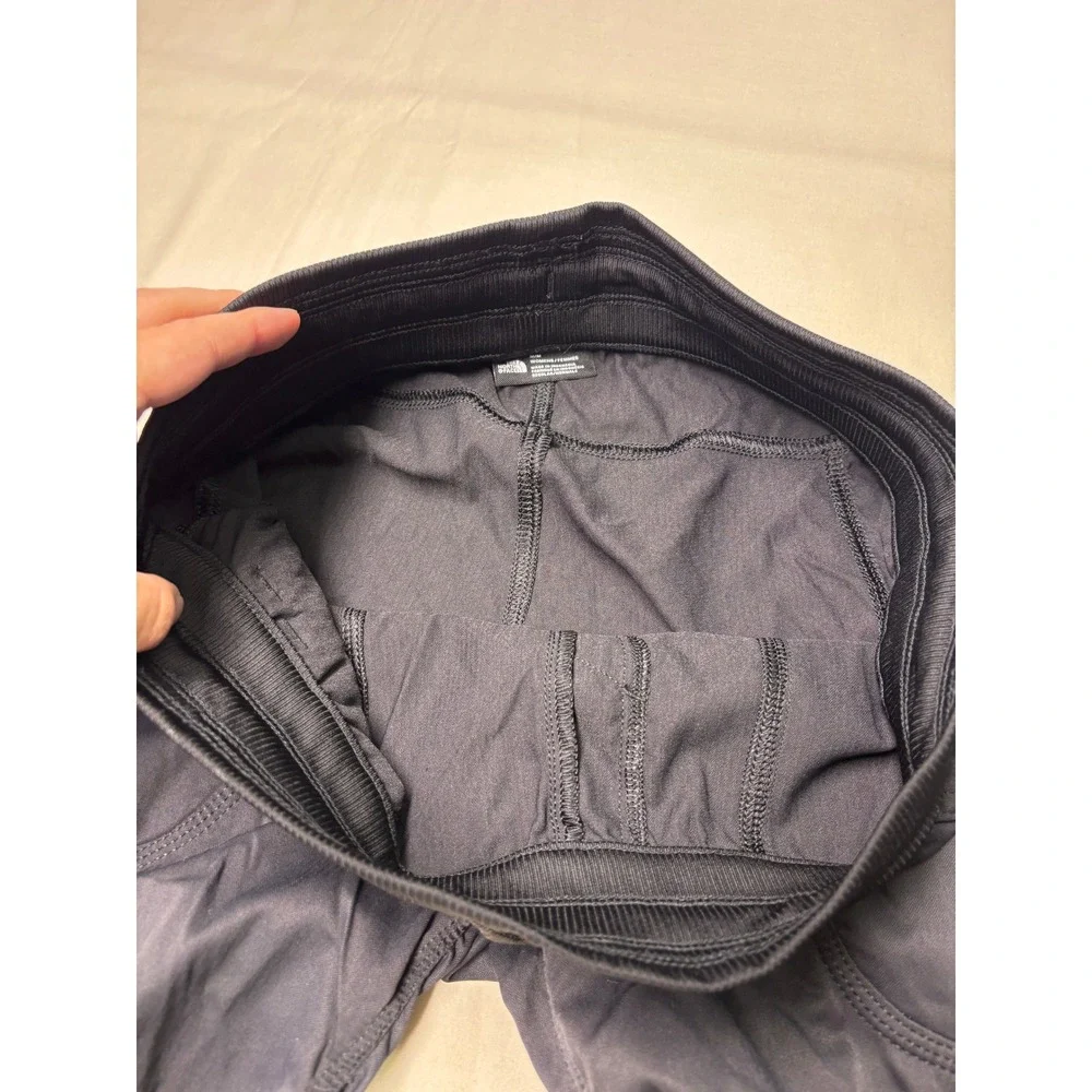 The North Face Aphrodite 2.0 Capri Pants Womens M W30 L21 Black NF0A2UO6 Hiking - Picture 3 of 14